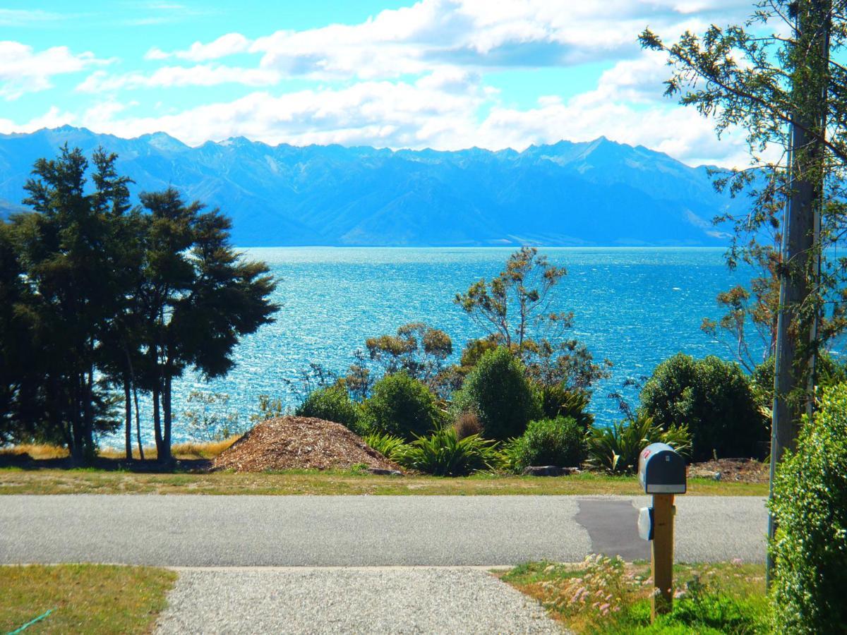 Lakefront Fantail Cottage Lake Hawea, Wanaka Buitenkant foto