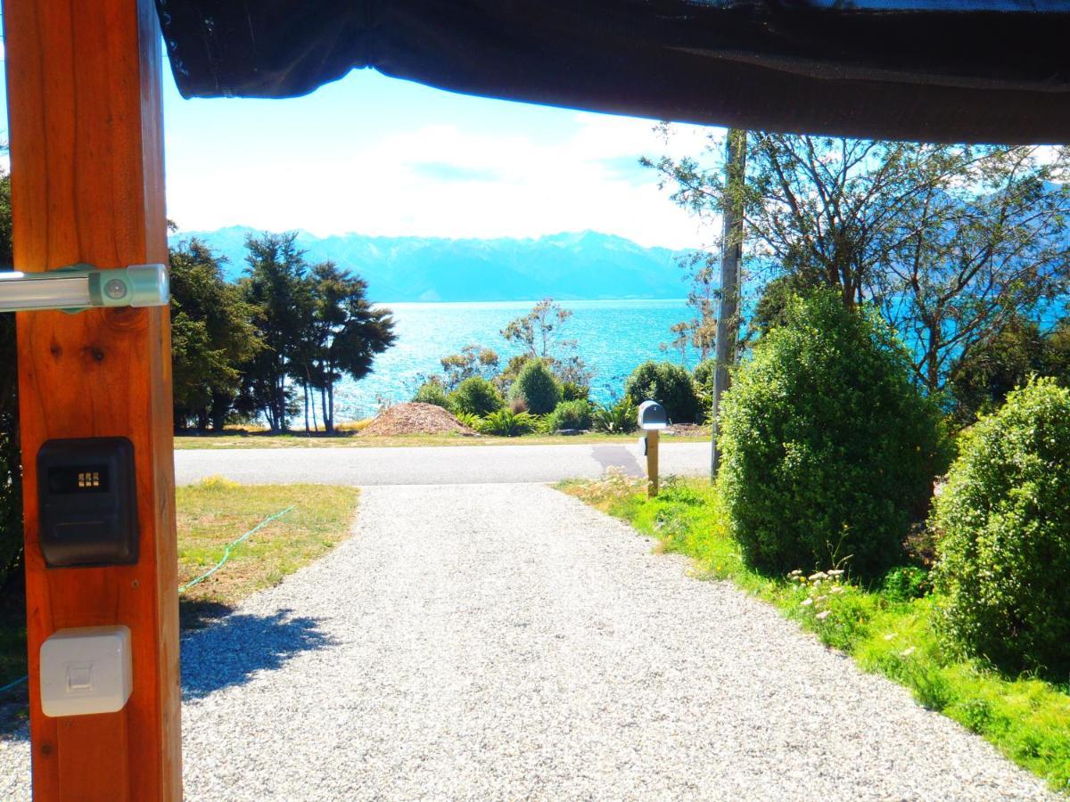 Lakefront Fantail Cottage Lake Hawea, Wanaka Buitenkant foto