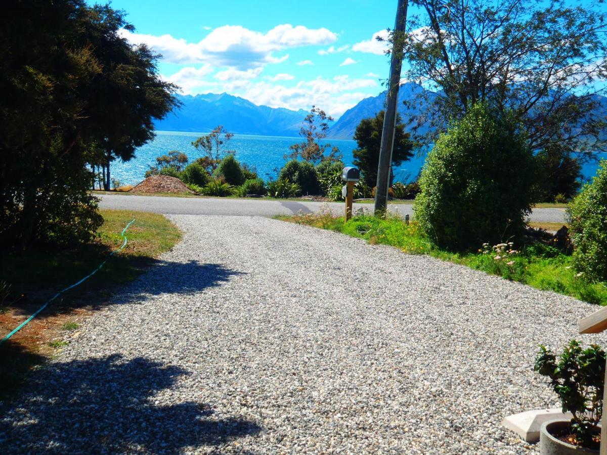 Lakefront Fantail Cottage Lake Hawea, Wanaka Buitenkant foto